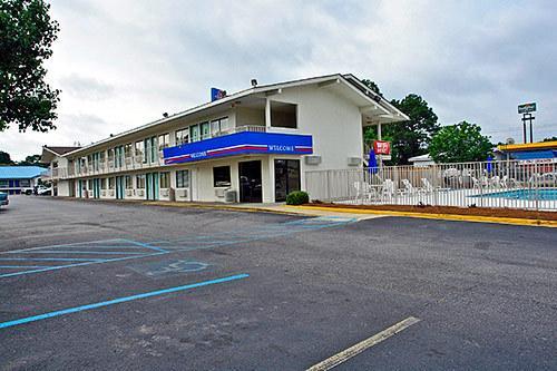 Rodeway Inn Montgomery Ngoại thất bức ảnh