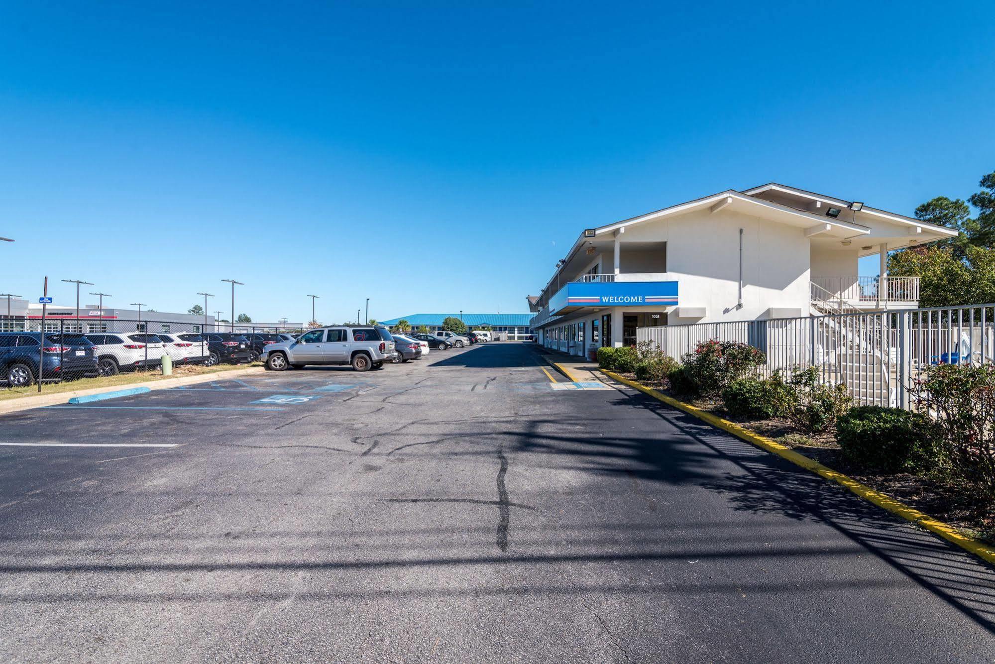 Rodeway Inn Montgomery Ngoại thất bức ảnh