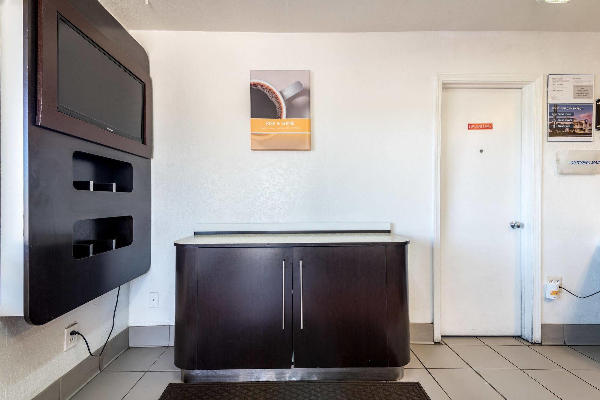 Rodeway Inn Montgomery Ngoại thất bức ảnh